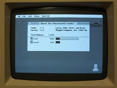 Macintosh Plus 画面