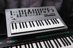 KORG minilogue